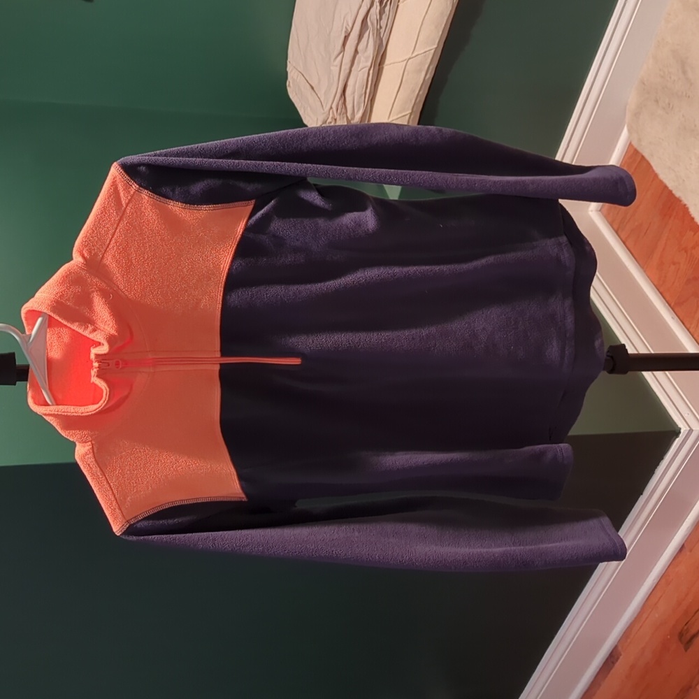 Old Navy fleece pullover